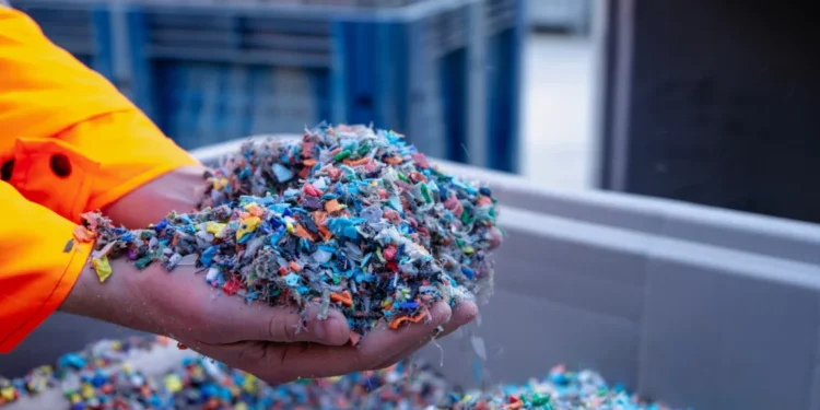 Kolapsi i Bisedimeve të Busanit rreth ndotjes plastike dhe implikimet për Shqipërinë